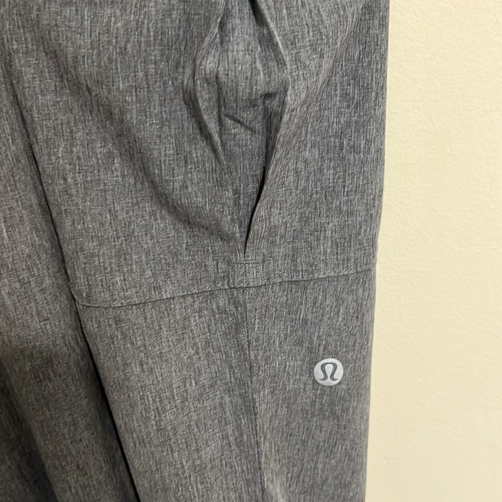 NEW Lululemon athletica plus size Gray 4 pockets Cargo jogger Pants size 3 XL - Picture 5 of 9